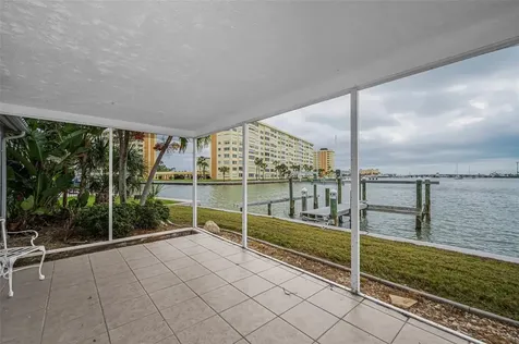 11566 47th Avenue N St Petersburg FL 33708