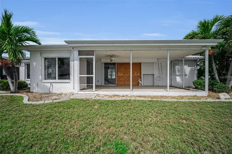 11566 47th Avenue N St Petersburg FL 33708