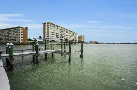 11566 47th Avenue N St Petersburg FL 33708