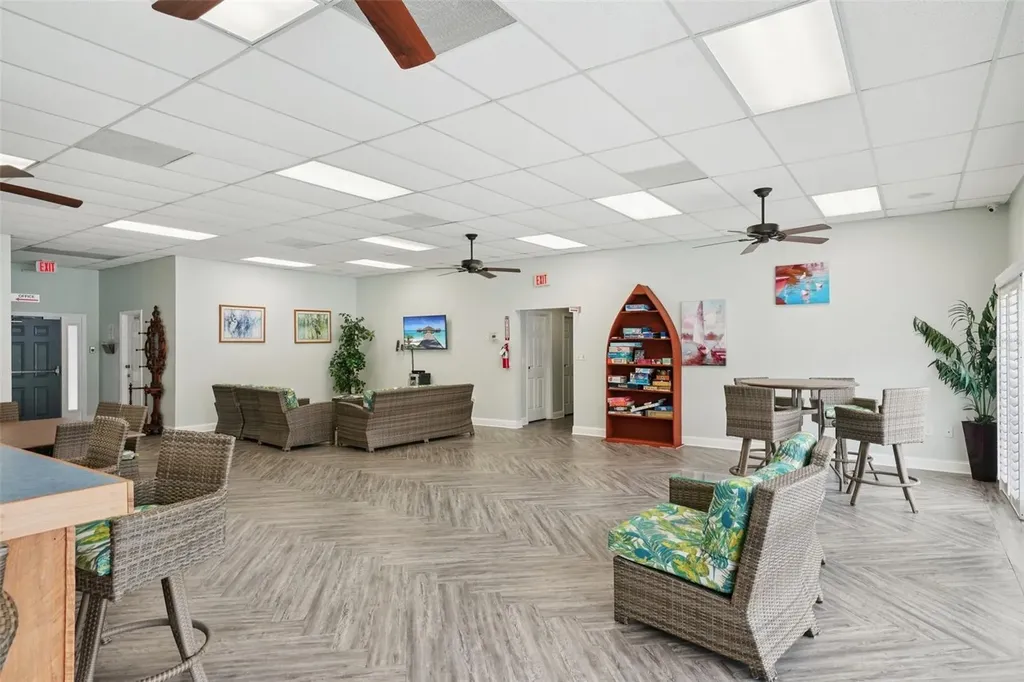 10800 Us Highway 19 N Pinellas Park FL 33782