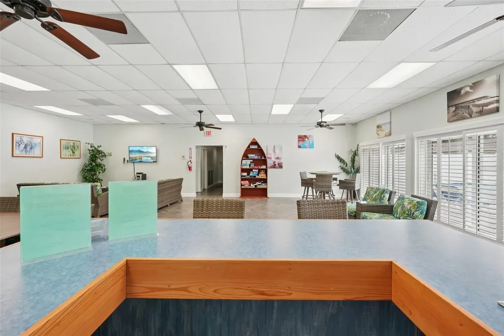 10800 Us Highway 19 N Pinellas Park FL 33782