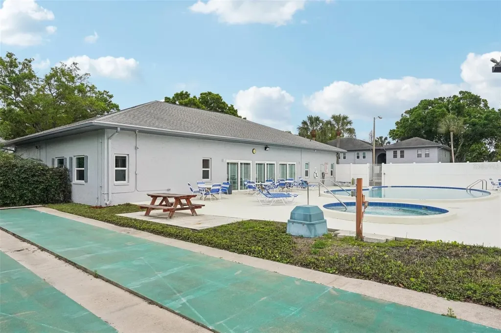 10800 Us Highway 19 N Pinellas Park FL 33782