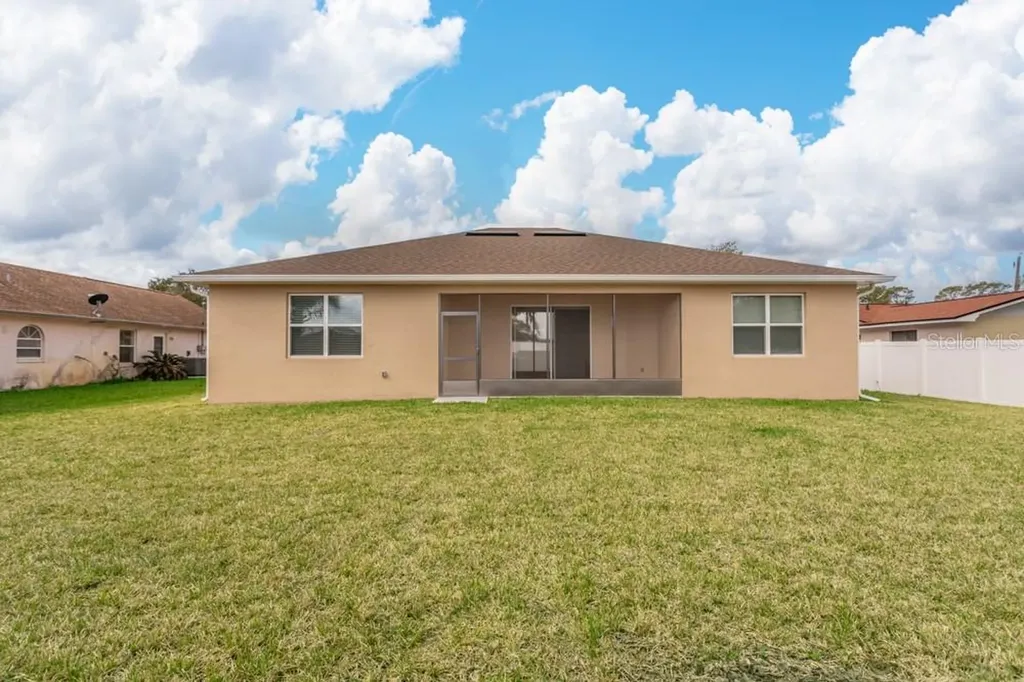 10 Fischer Lane Palm Coast FL 32137