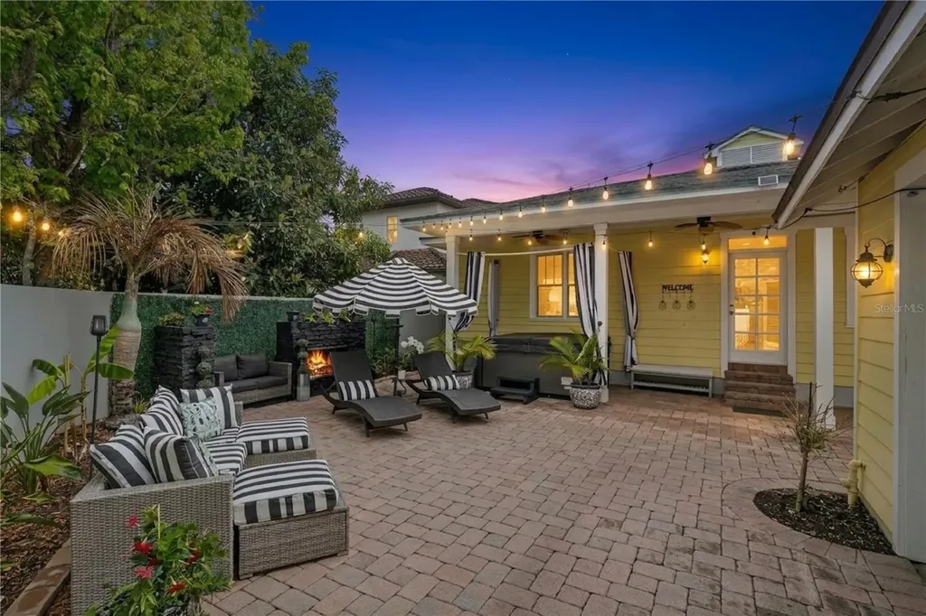 1232 Poinsettia Avenue Orlando FL 32804