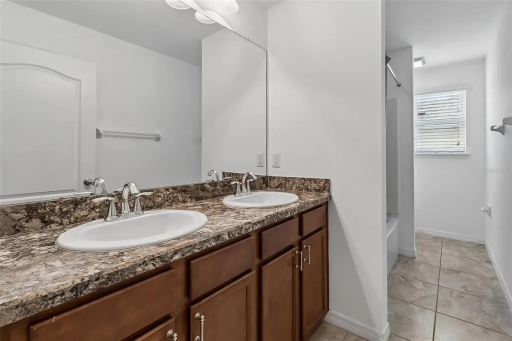 6105 Merrifield Drive Zephyrhills FL 33541