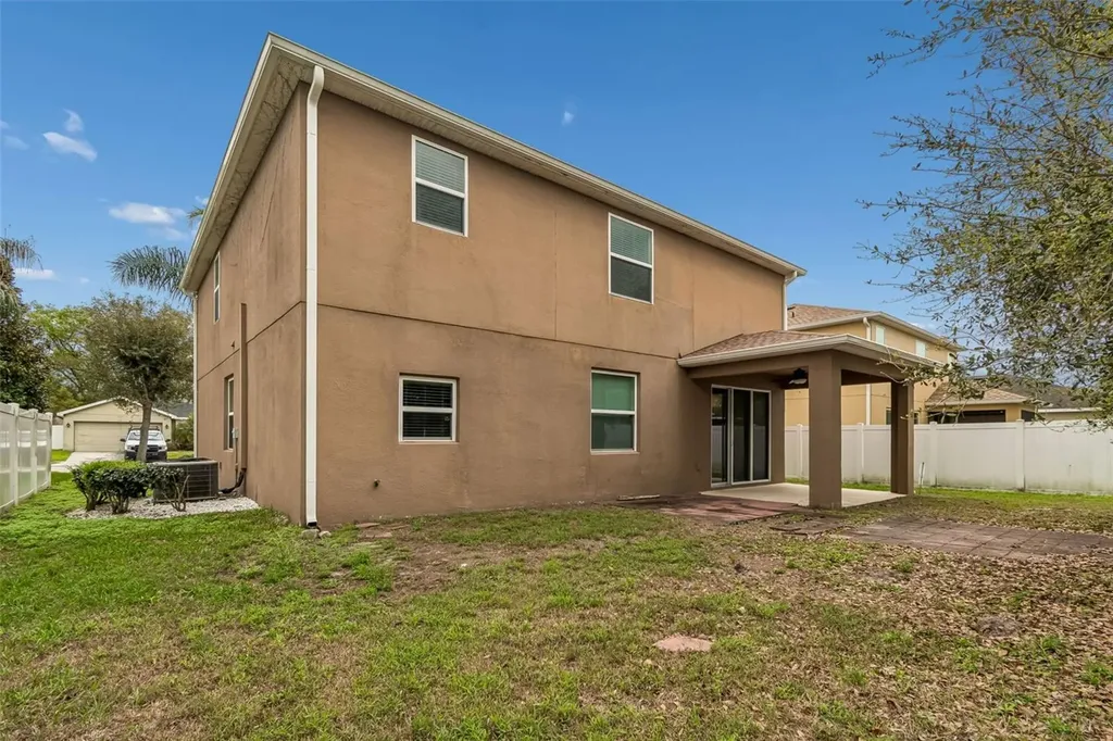 6105 Merrifield Drive Zephyrhills FL 33541