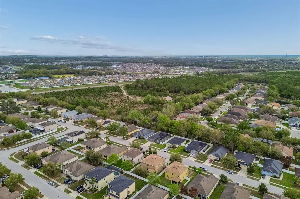 6105 Merrifield Drive Zephyrhills FL 33541