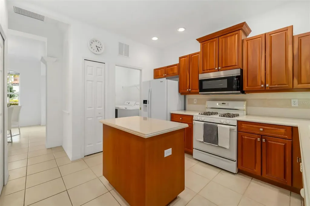 7418 Monte Verde Sarasota FL 34238