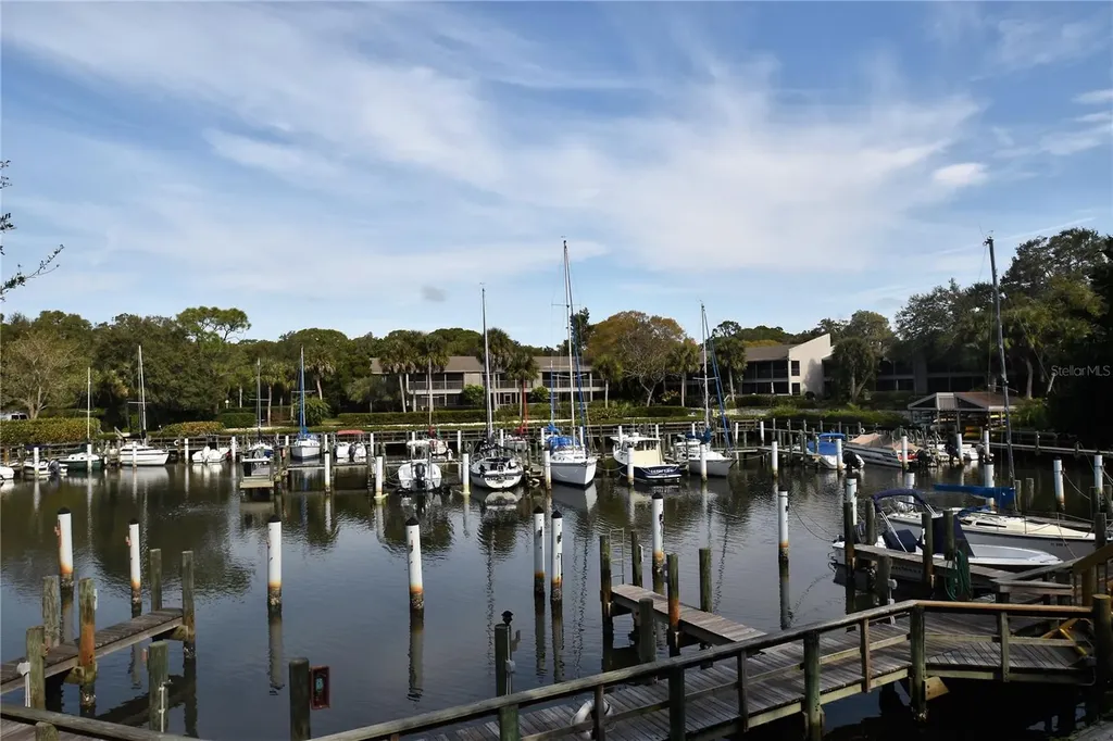 1531 Clower Creek Drive Sarasota FL 34231