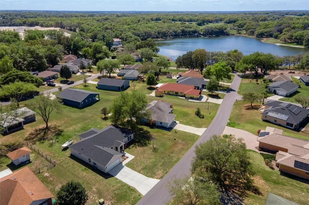 206 Shannon Lane Lady Lake FL 32159