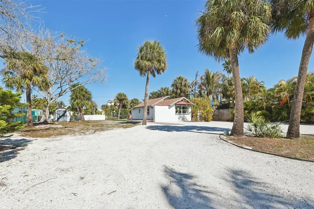 13135 4th Street E Madeira Beach FL 33708
