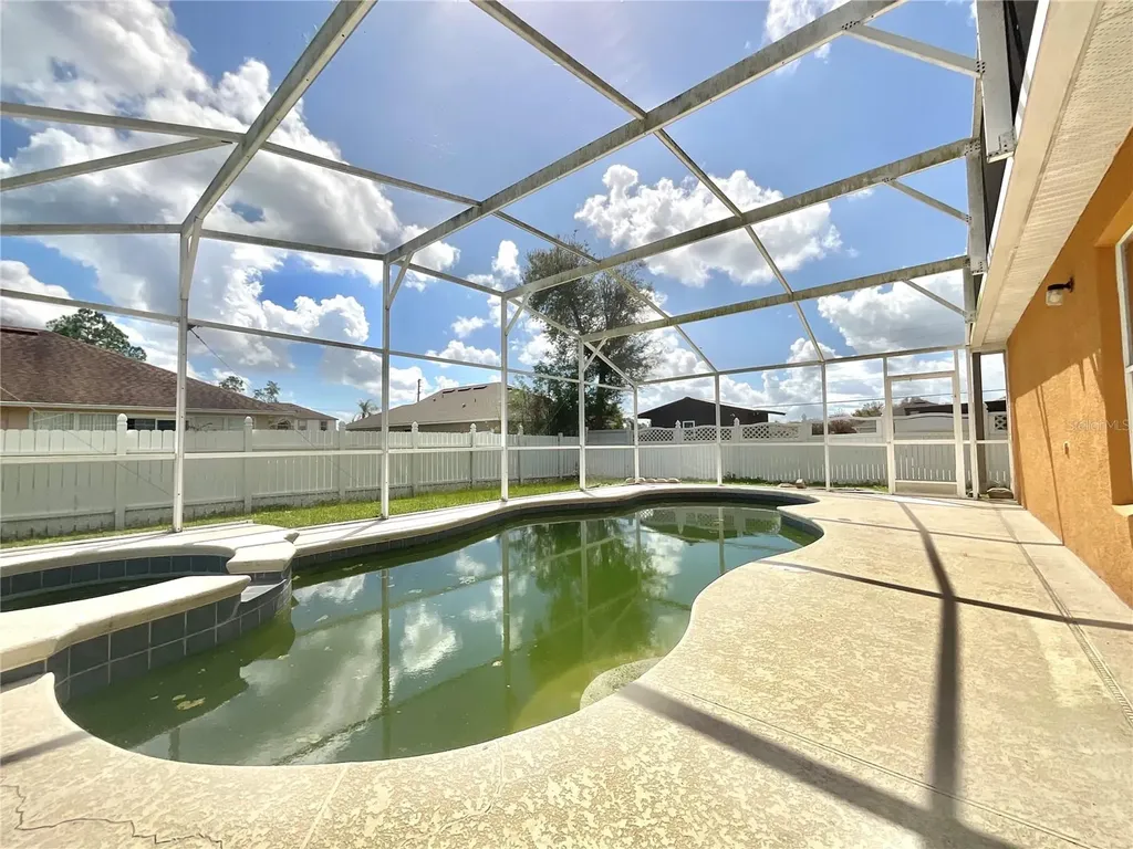 352 Clermont Drive Kissimmee FL 34759