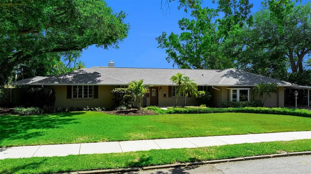 1714 South Drive Sarasota FL 34239
