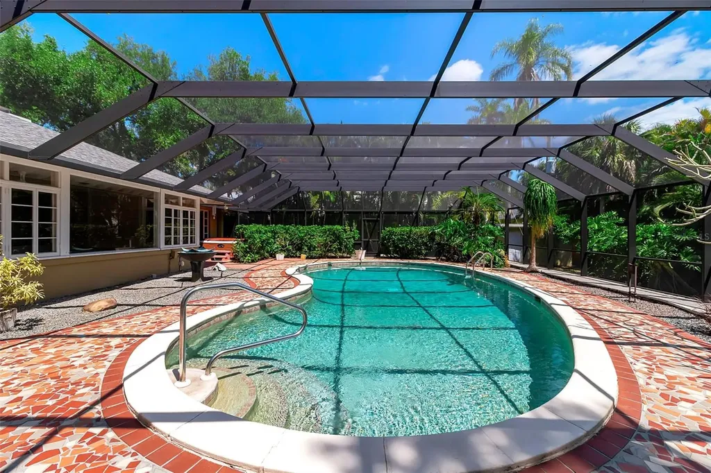 1714 South Drive Sarasota FL 34239