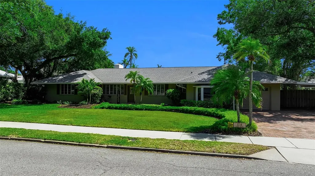 1714 South Drive Sarasota FL 34239