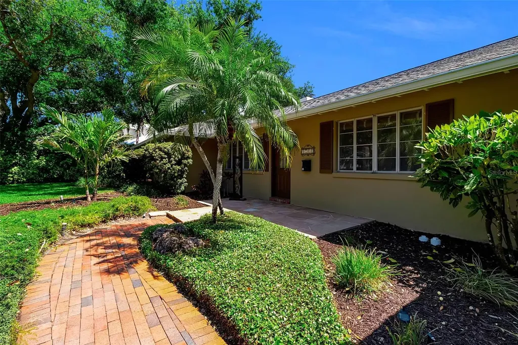 1714 South Drive Sarasota FL 34239