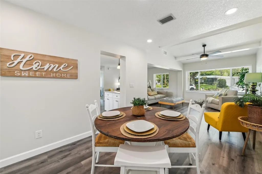 581 Hillside Court Melbourne FL 32935