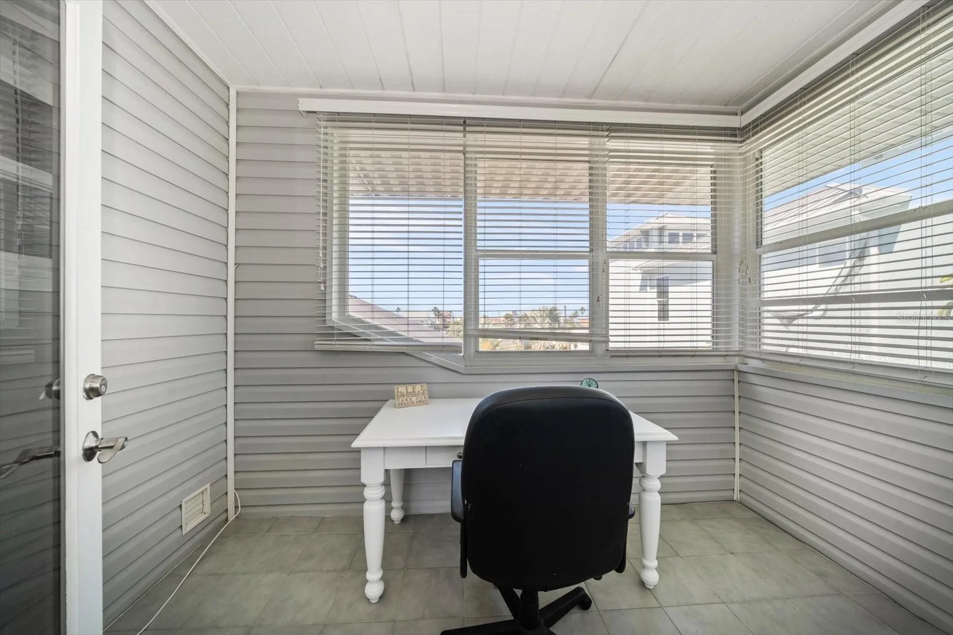 8685 E Bay Drive Treasure Island FL 33706