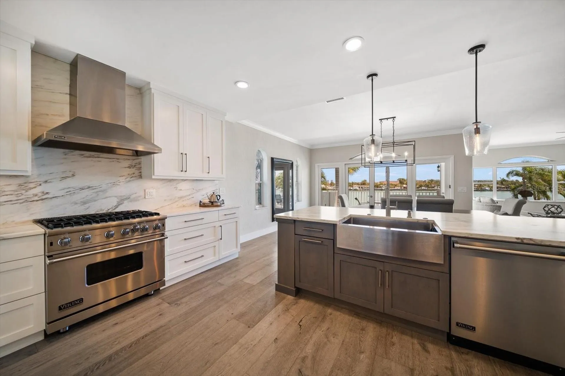 8685 E Bay Drive Treasure Island FL 33706