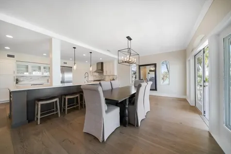 8685 E Bay Drive Treasure Island FL 33706