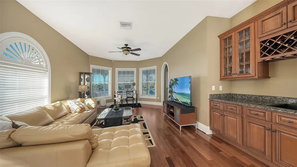 925 Bayshore Drive Terra Ceia FL 34250