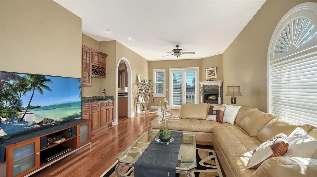 925 Bayshore Drive Terra Ceia FL 34250