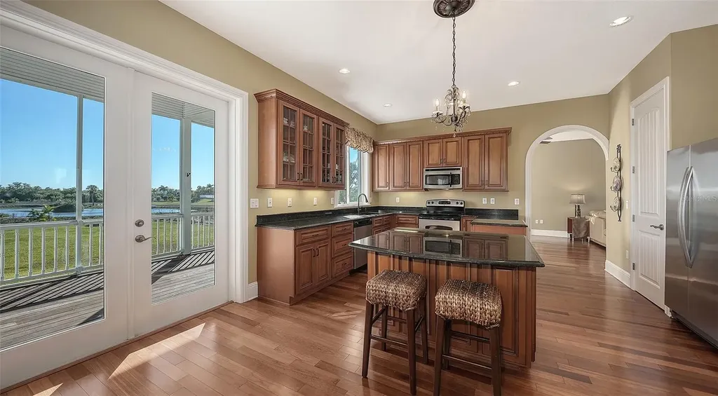 925 Bayshore Drive Terra Ceia FL 34250