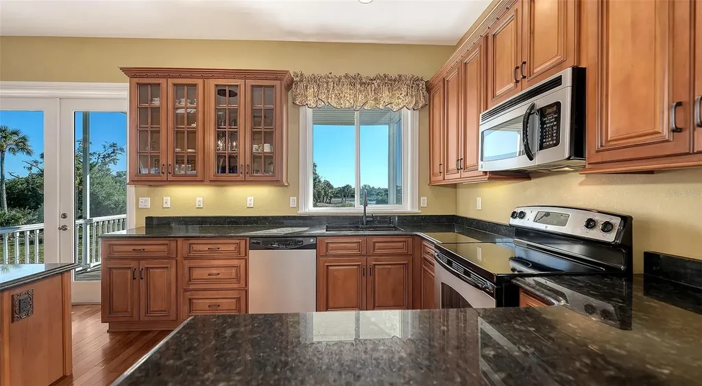 925 Bayshore Drive Terra Ceia FL 34250