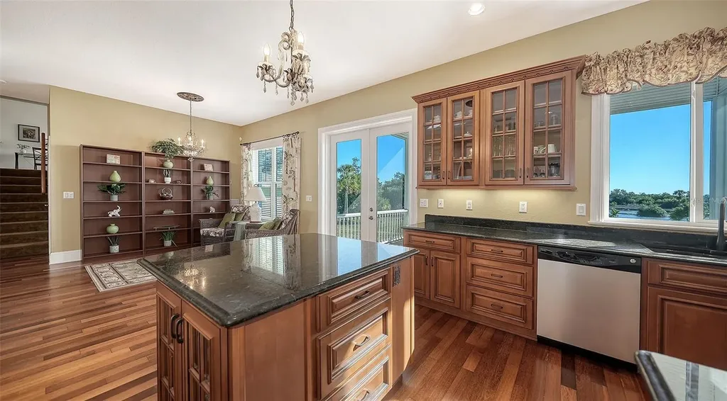 925 Bayshore Drive Terra Ceia FL 34250