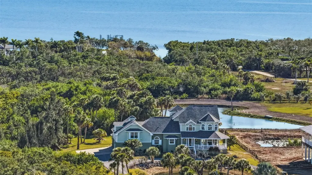 925 Bayshore Drive Terra Ceia FL 34250