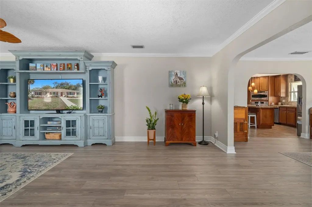 502 3rd Avenue SE Ruskin FL 33570