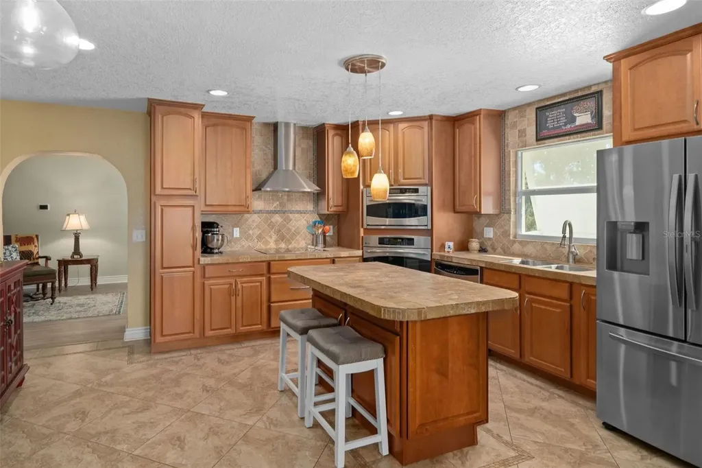 502 3rd Avenue SE Ruskin FL 33570