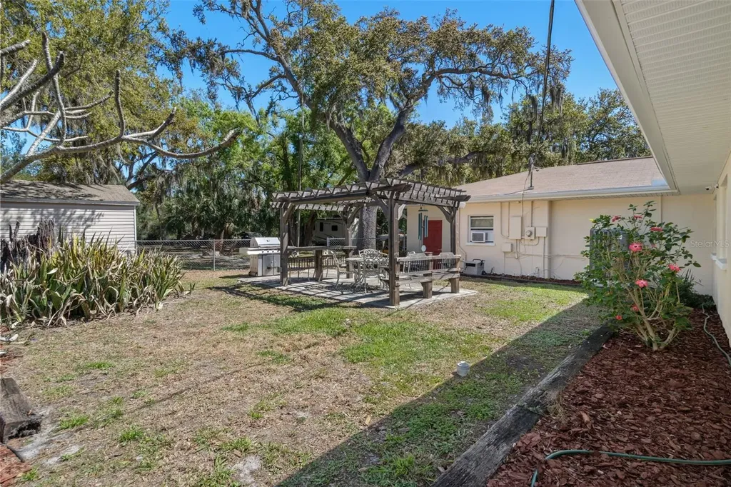 502 3rd Avenue SE Ruskin FL 33570