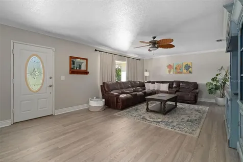 502 3rd Avenue SE Ruskin FL 33570
