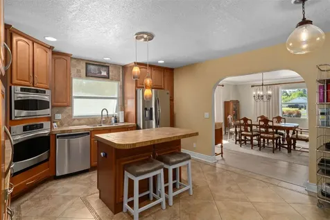 502 3rd Avenue SE Ruskin FL 33570