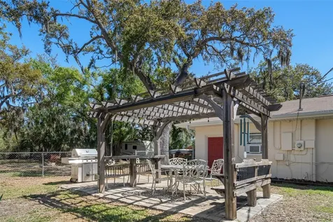 502 3rd Avenue SE Ruskin FL 33570