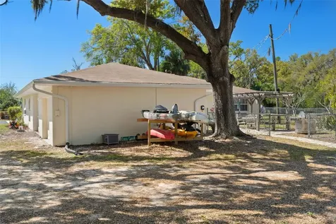 502 3rd Avenue SE Ruskin FL 33570