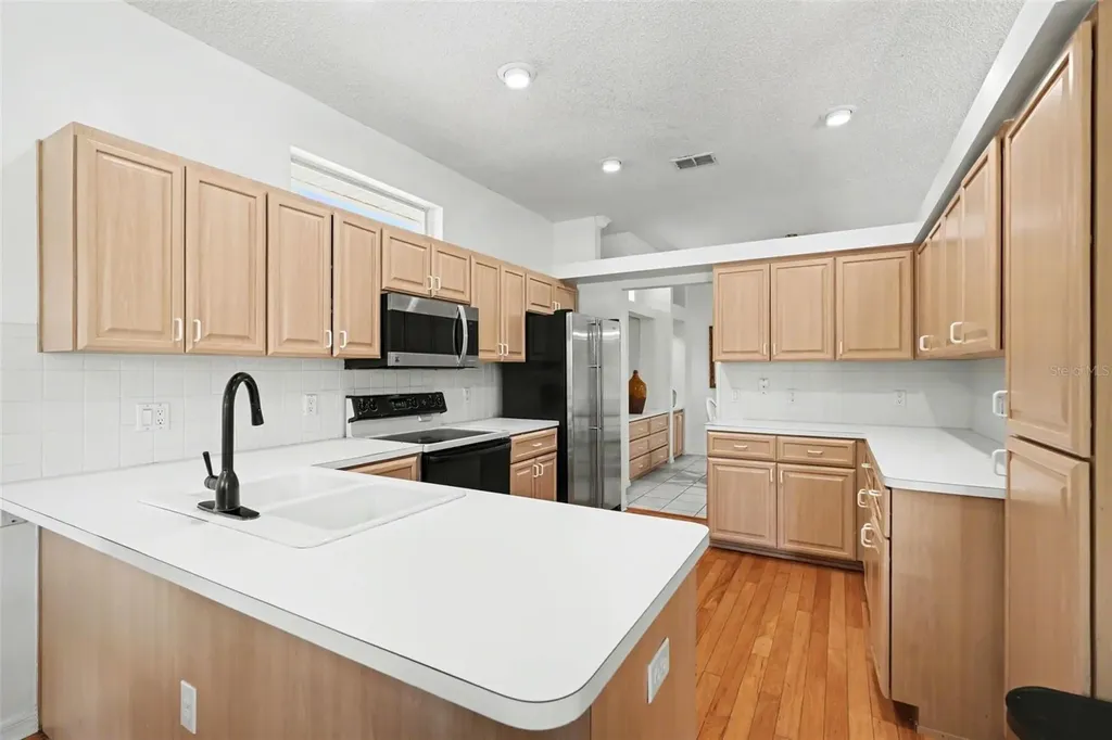 10093 Holly Berry Drive Weeki Wachee FL 34613