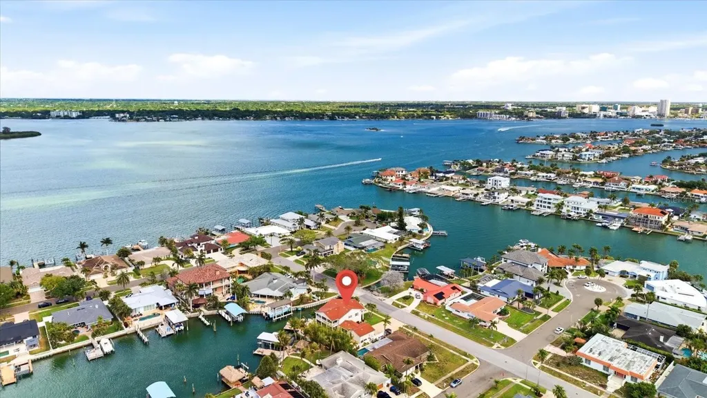350 Harbor Passage Clearwater Beach FL 33767