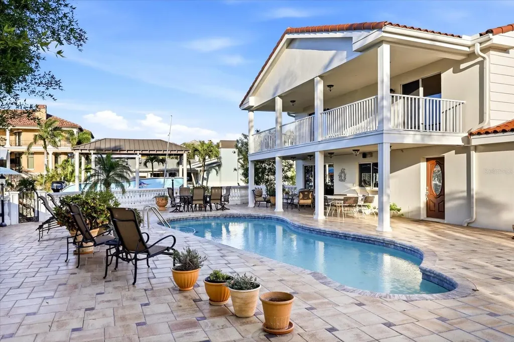 350 Harbor Passage Clearwater Beach FL 33767
