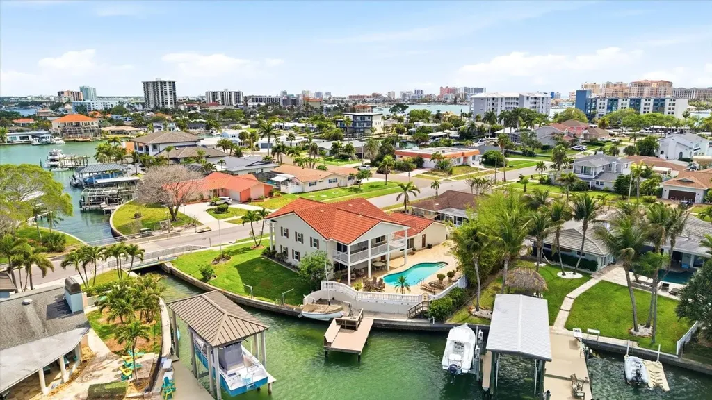 350 Harbor Passage Clearwater Beach FL 33767