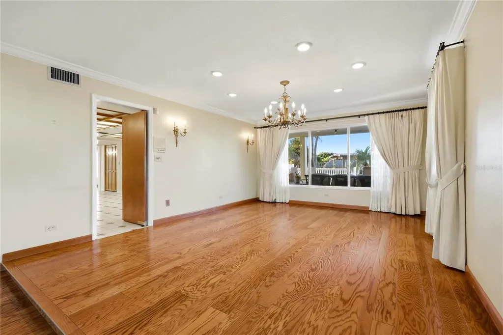 350 Harbor Passage Clearwater Beach FL 33767