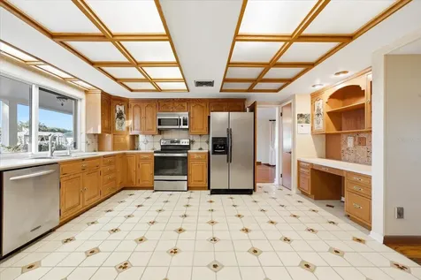 350 Harbor Passage Clearwater Beach FL 33767