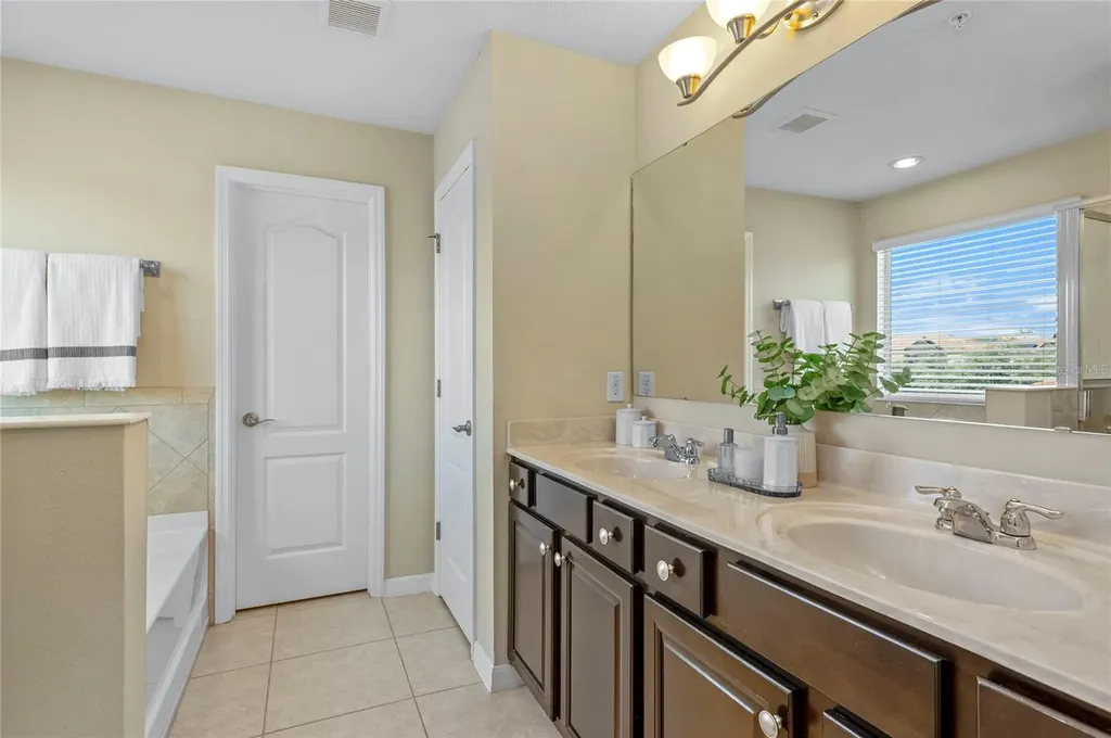 2081 Leather Fern Drive Ocoee FL 34761