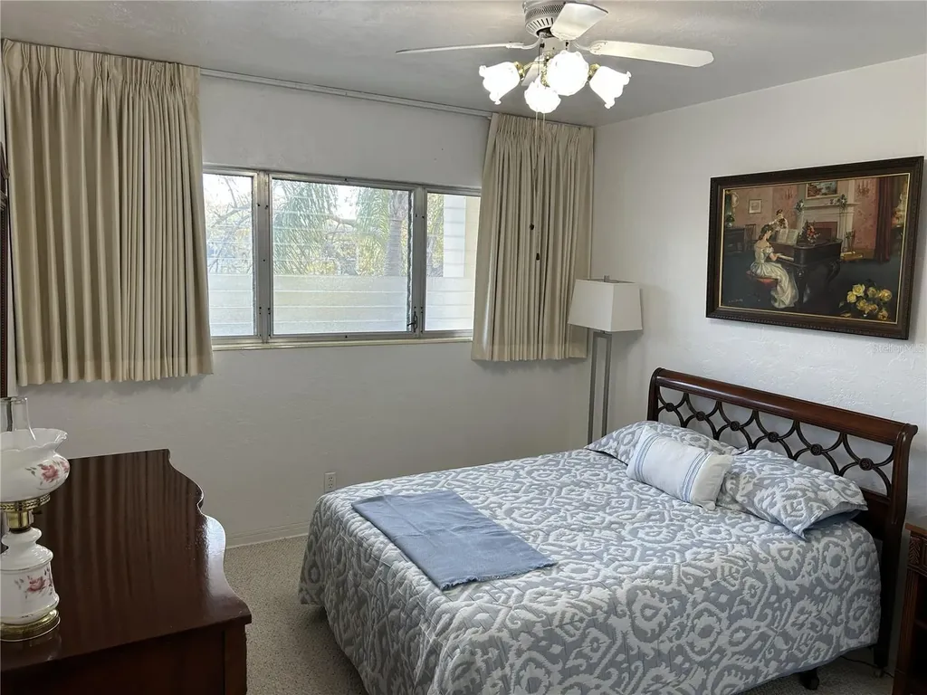 4154 57th Street N Kenneth City FL 33709
