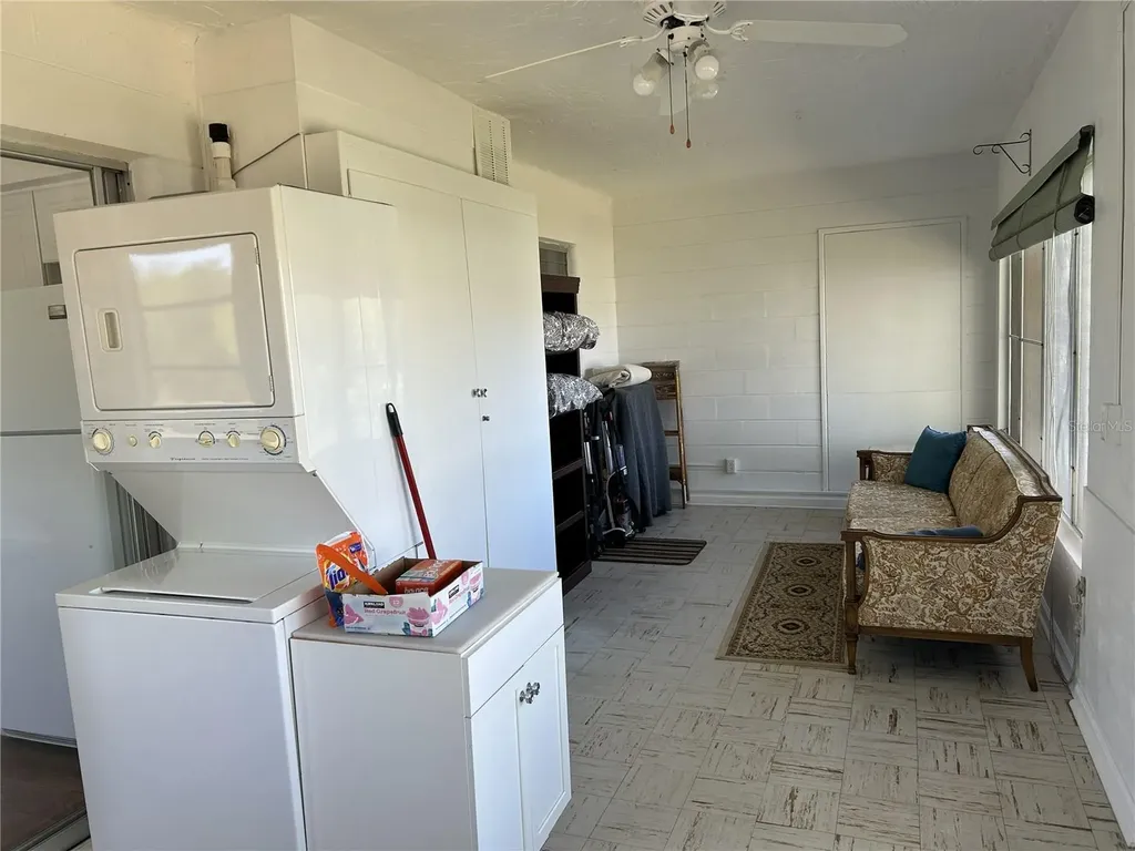 4154 57th Street N Kenneth City FL 33709