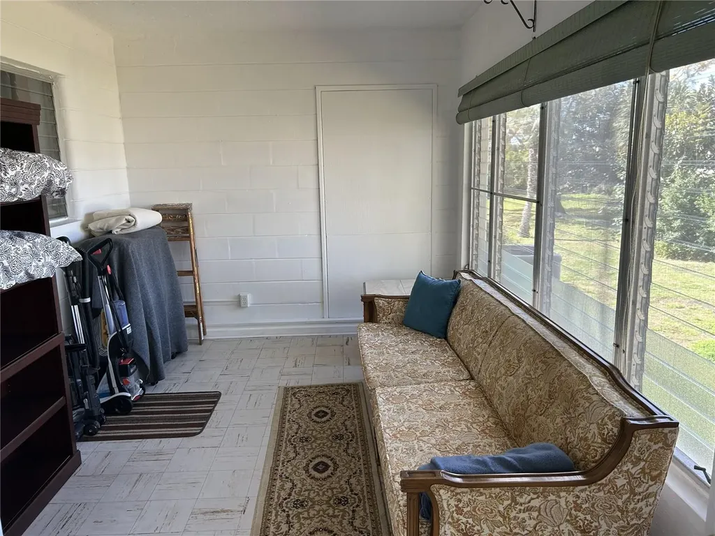 4154 57th Street N Kenneth City FL 33709