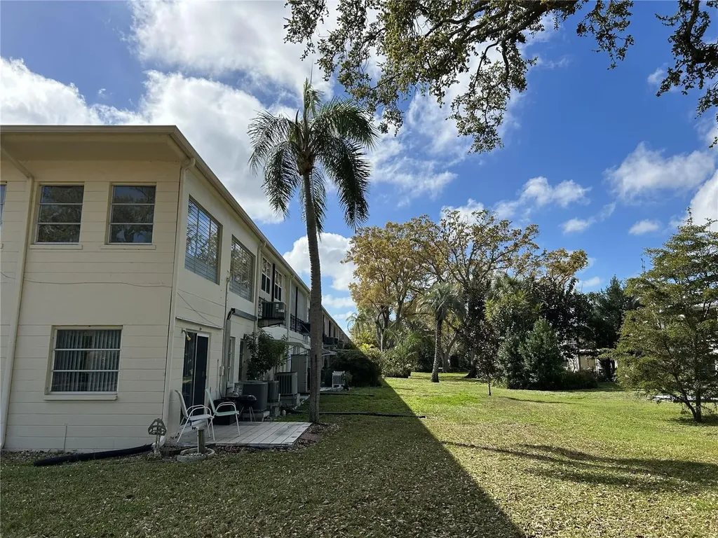 4154 57th Street N Kenneth City FL 33709