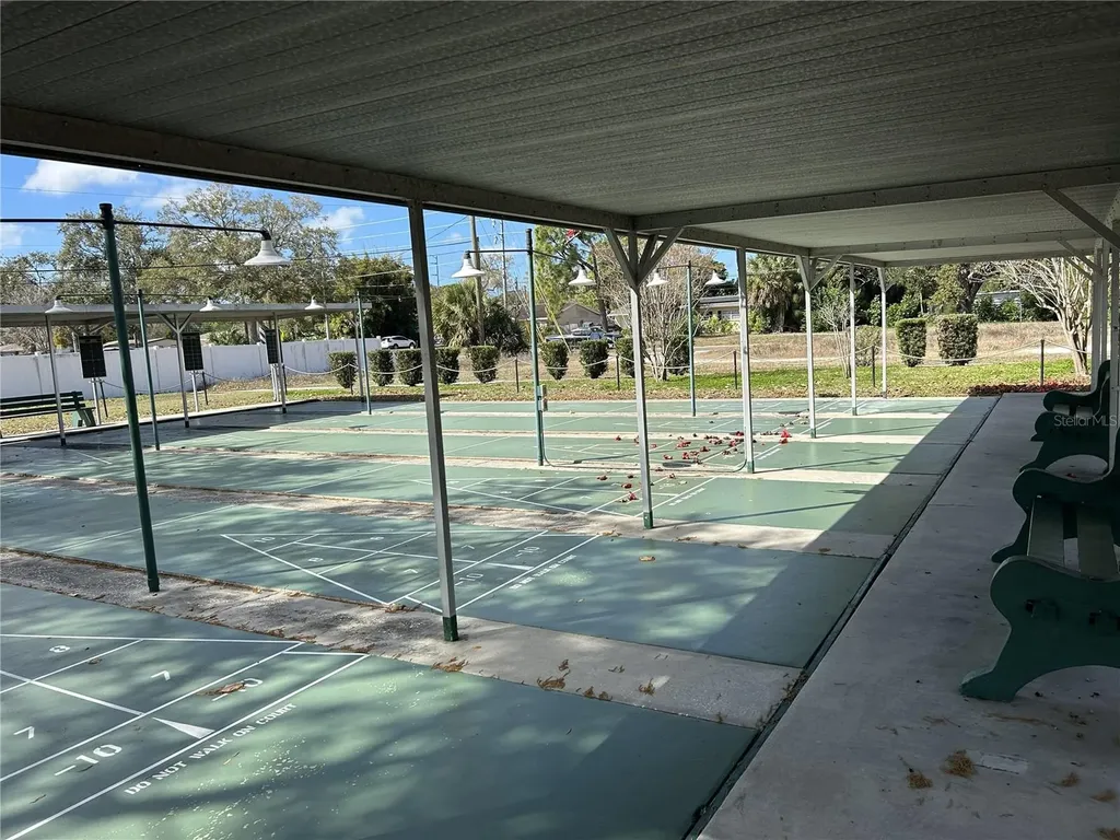 4154 57th Street N Kenneth City FL 33709