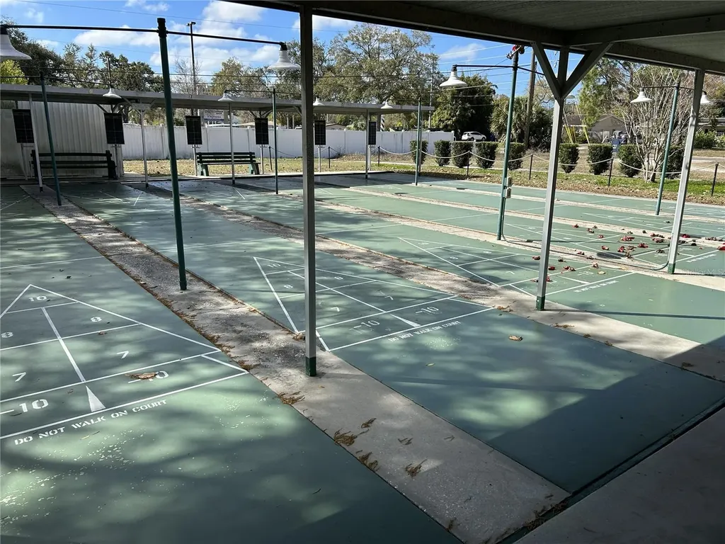 4154 57th Street N Kenneth City FL 33709